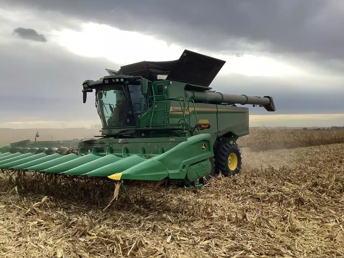 Gallery image 2 for 2025 John Deere S7 700 Combine