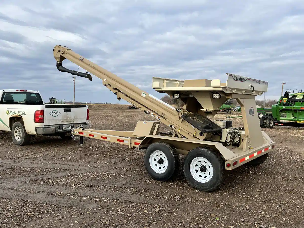 Gallery image 1 for Unverferth 210 Seed Tender