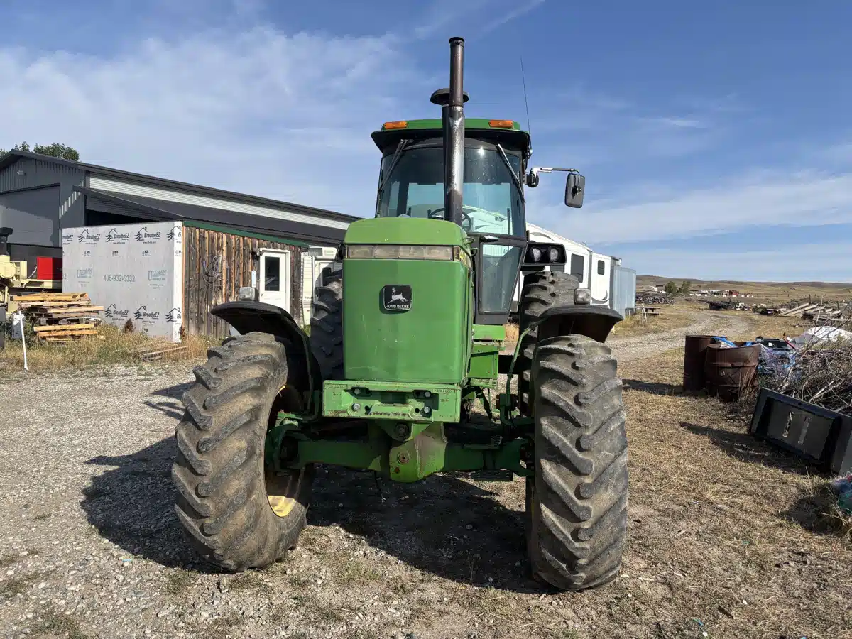 Gallery image 1 for 1987 John Deere 4450 Tractor
