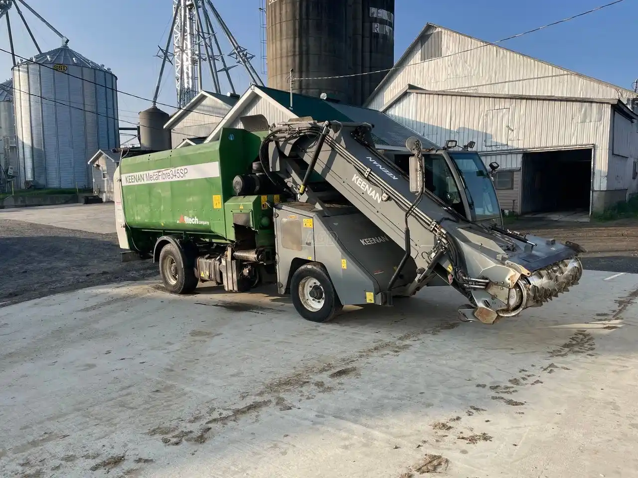 Gallery image 1 for 2015 Keenan MECH-FIBER 345 TMR Mixer