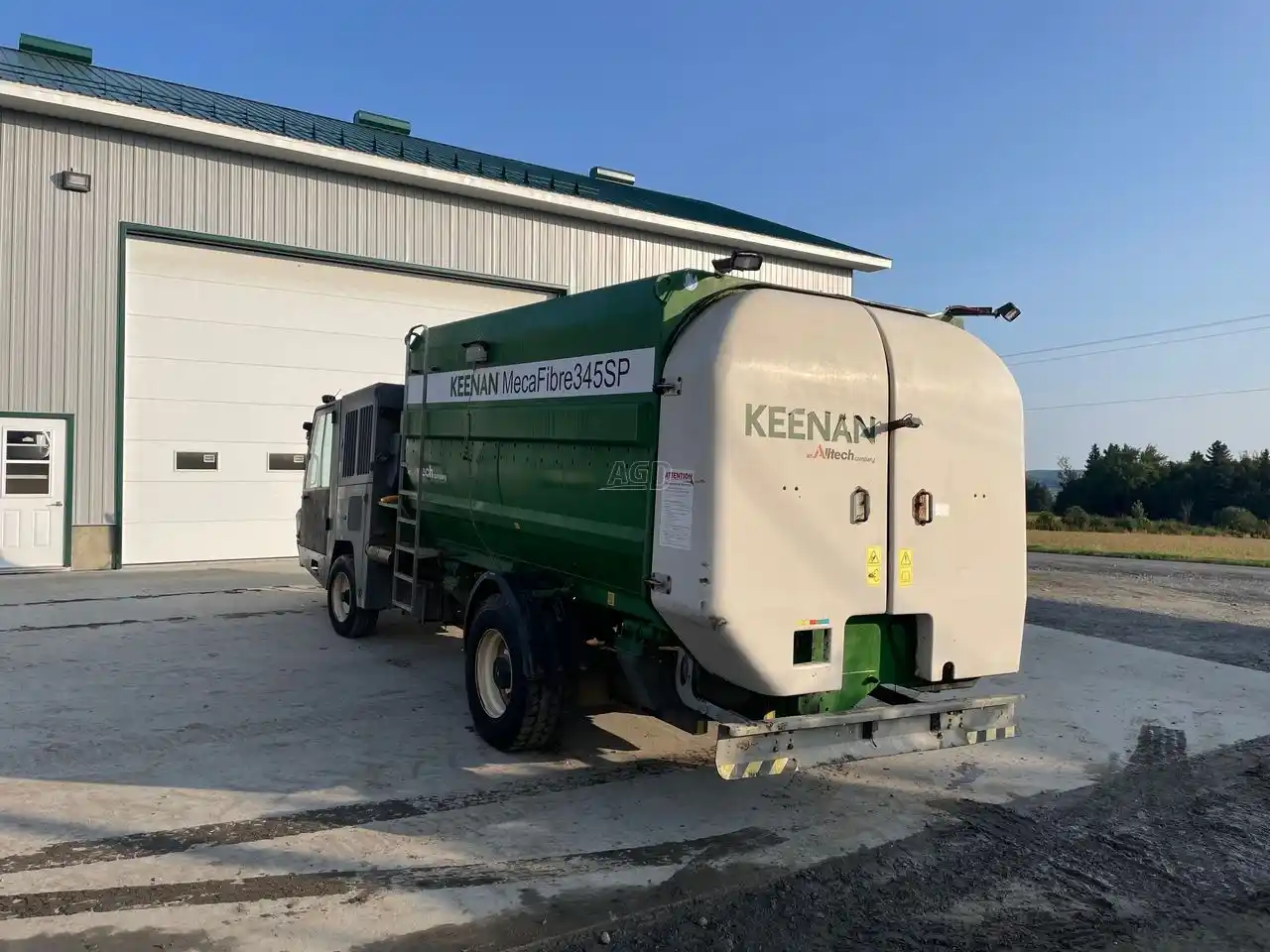 Gallery image 1 for Keenan MECH-FIBER 345 TMR Mixer