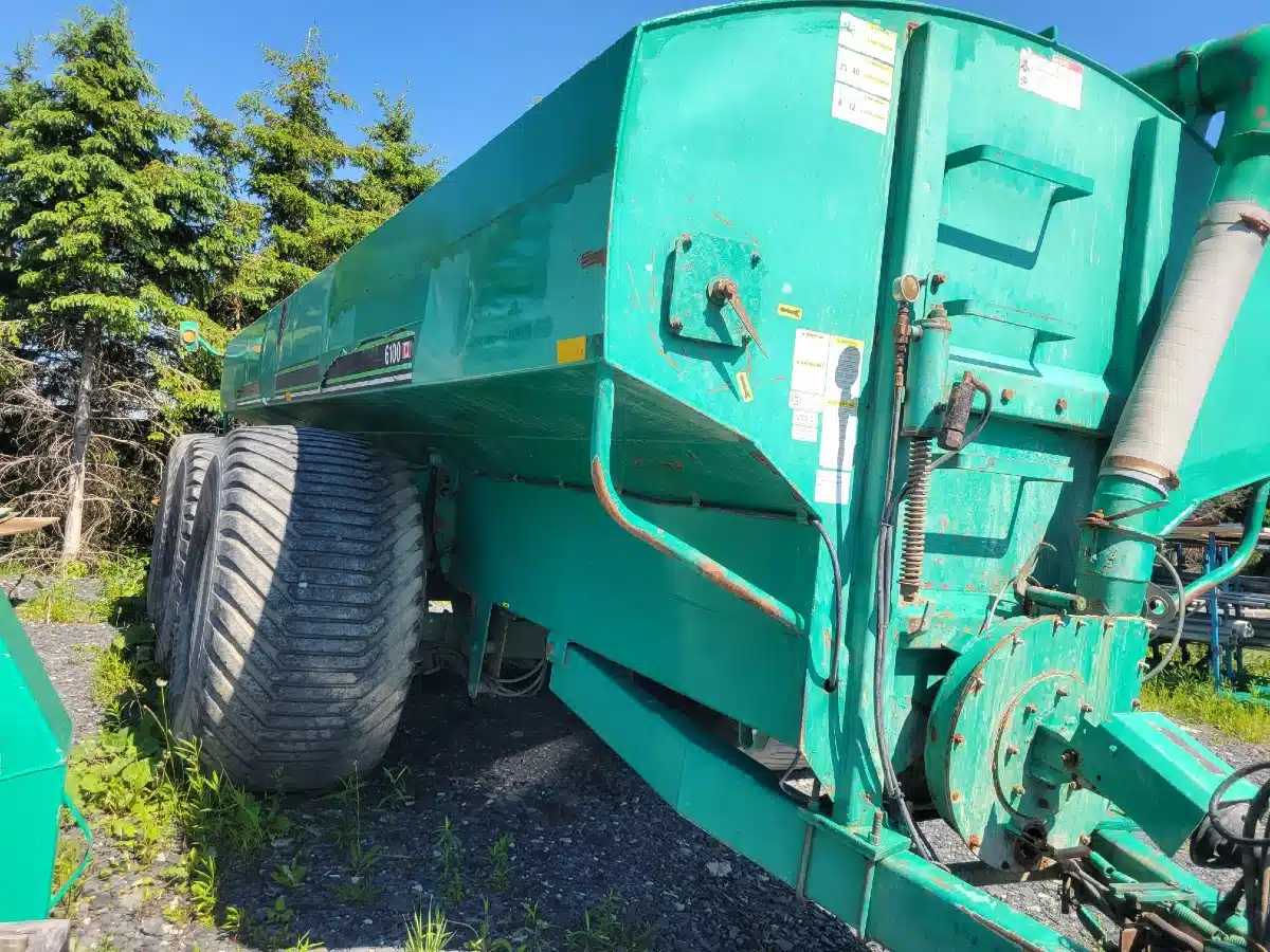 Gallery image 2 for Used inconnue GEA 6100 gallons Spreader - Broadcast