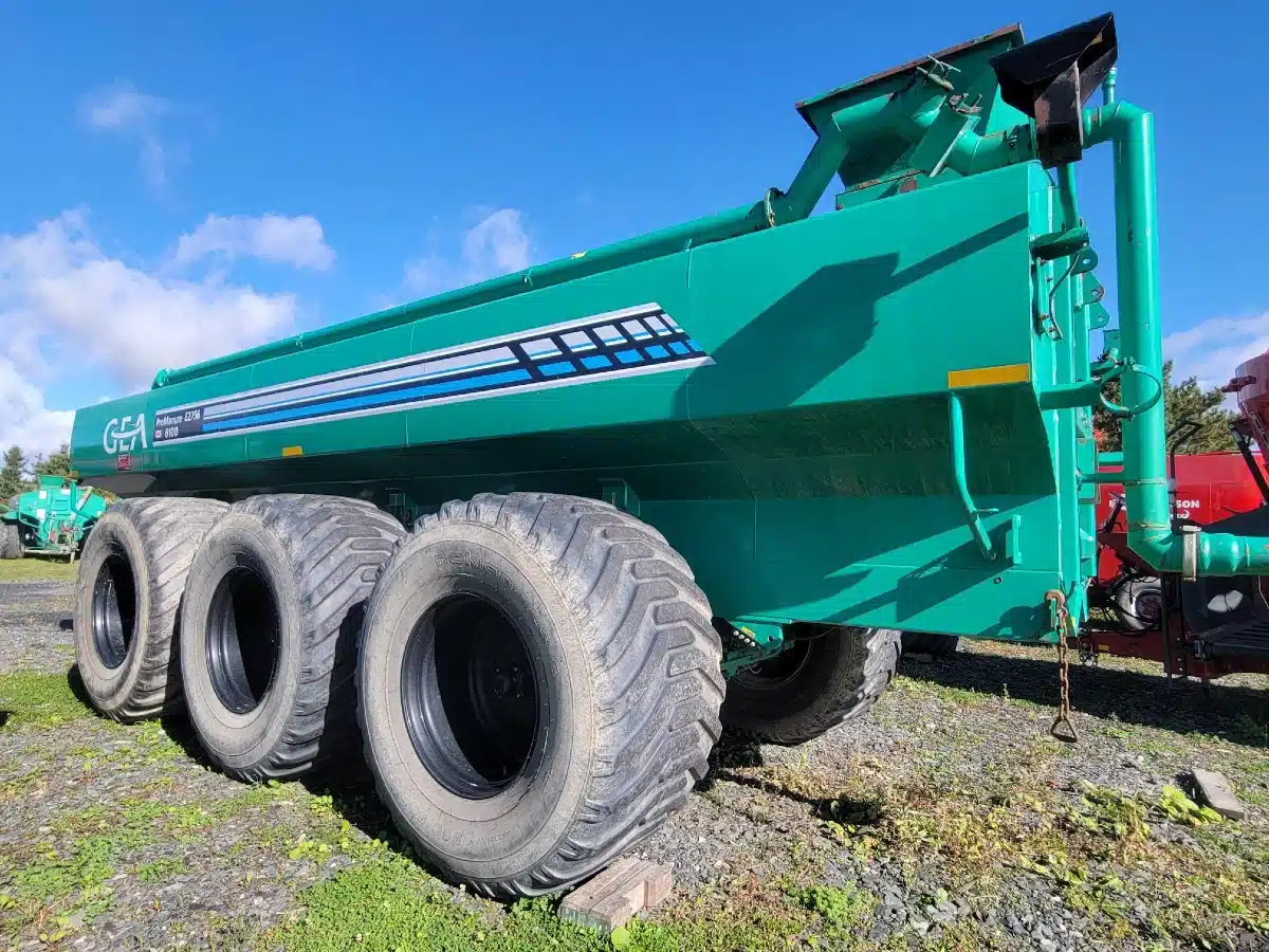 Gallery image 2 for Used 2021 GEA 6100 gallons Spreader - Broadcast