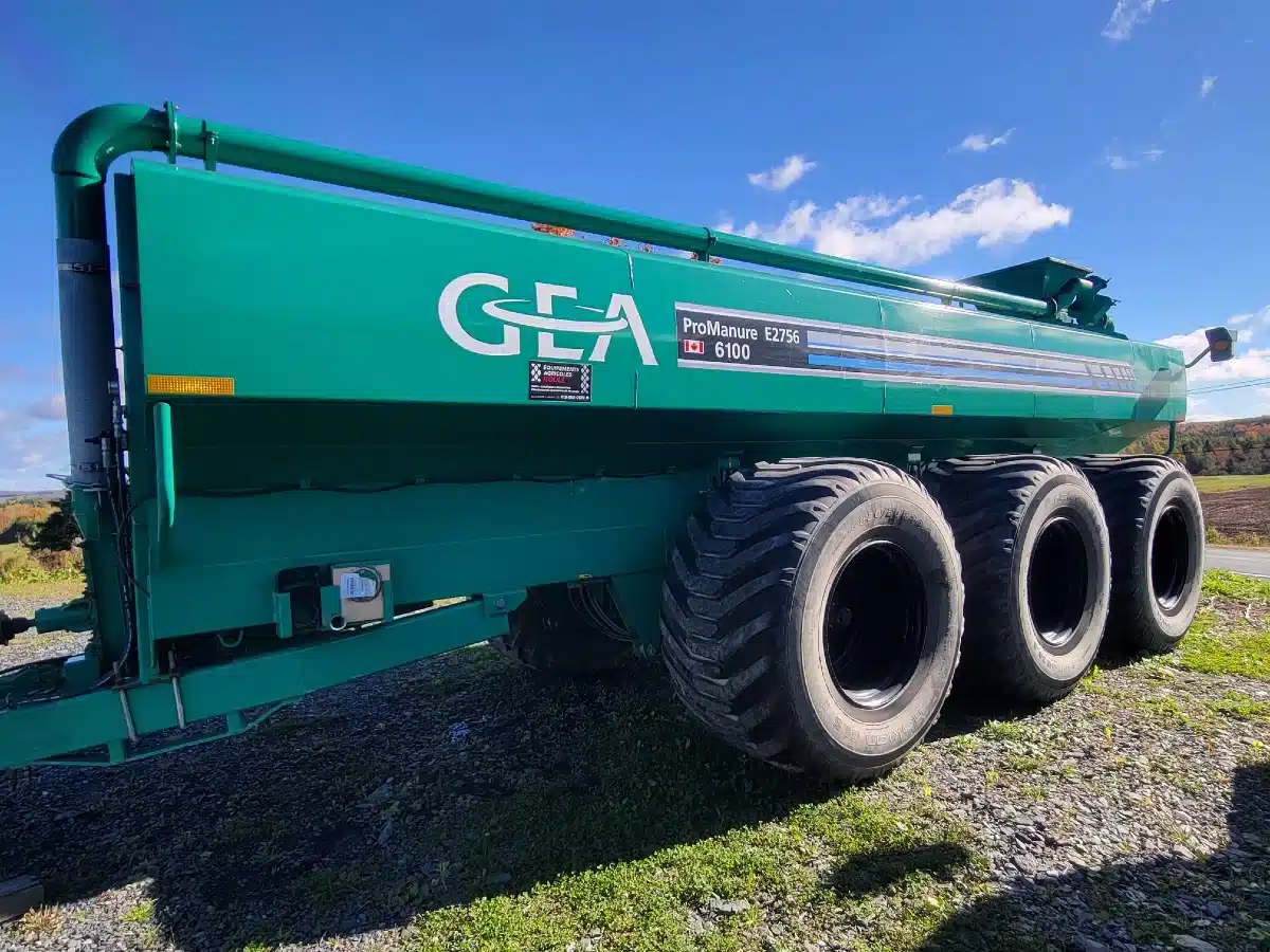 Gallery image 1 for Used 2021 GEA 6100 gallons Spreader - Broadcast