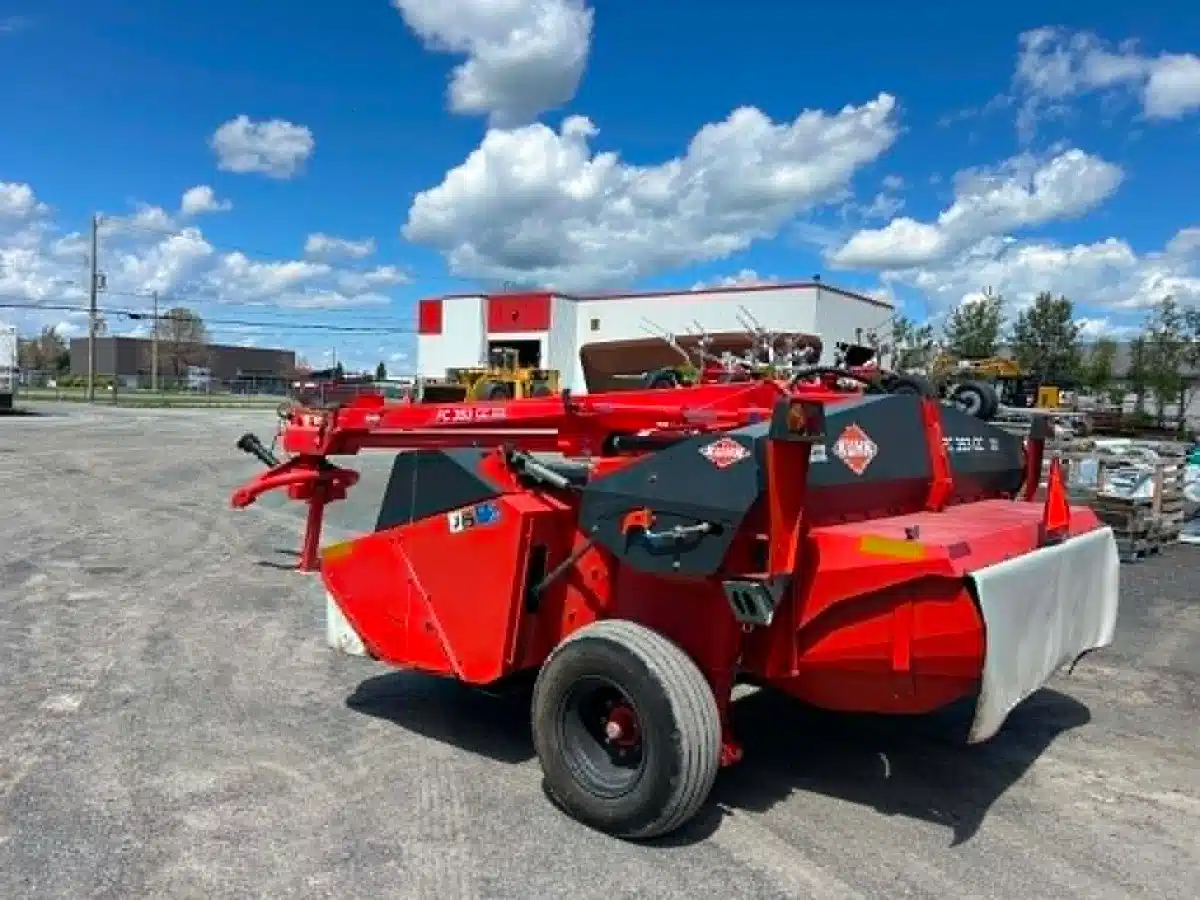 Gallery image 1 for 2012 Kuhn FC 353 GC Disc Mower Conditioner