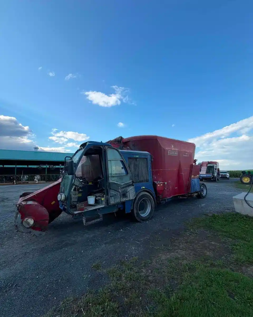 Gallery image 1 for 2015 Siloking Premium 21m3 TMR Mixer - Self Propelled