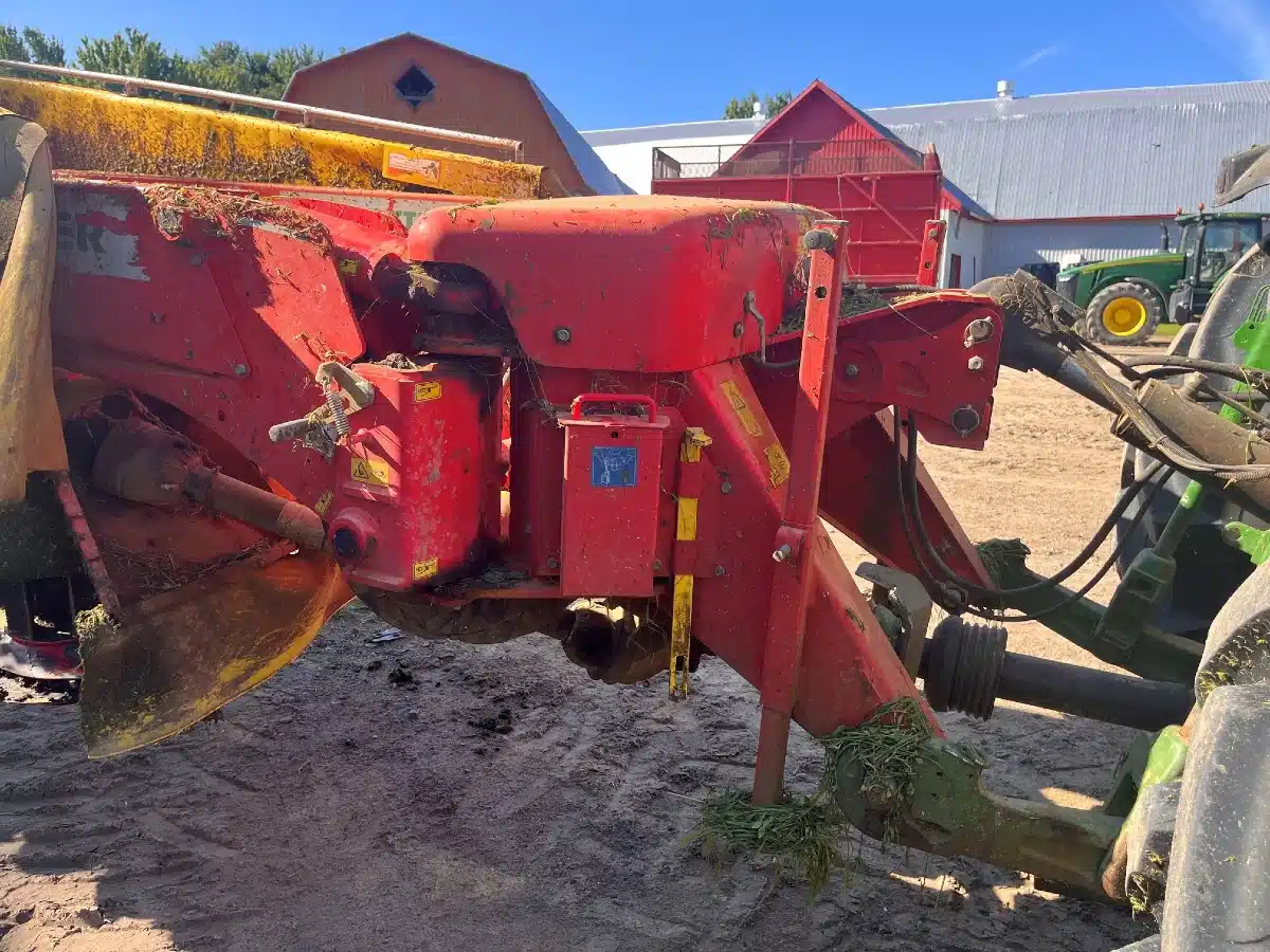 Gallery image 2 for 2021 Pottinger Faucheuse Papillon S12 Disc Mower Conditioner