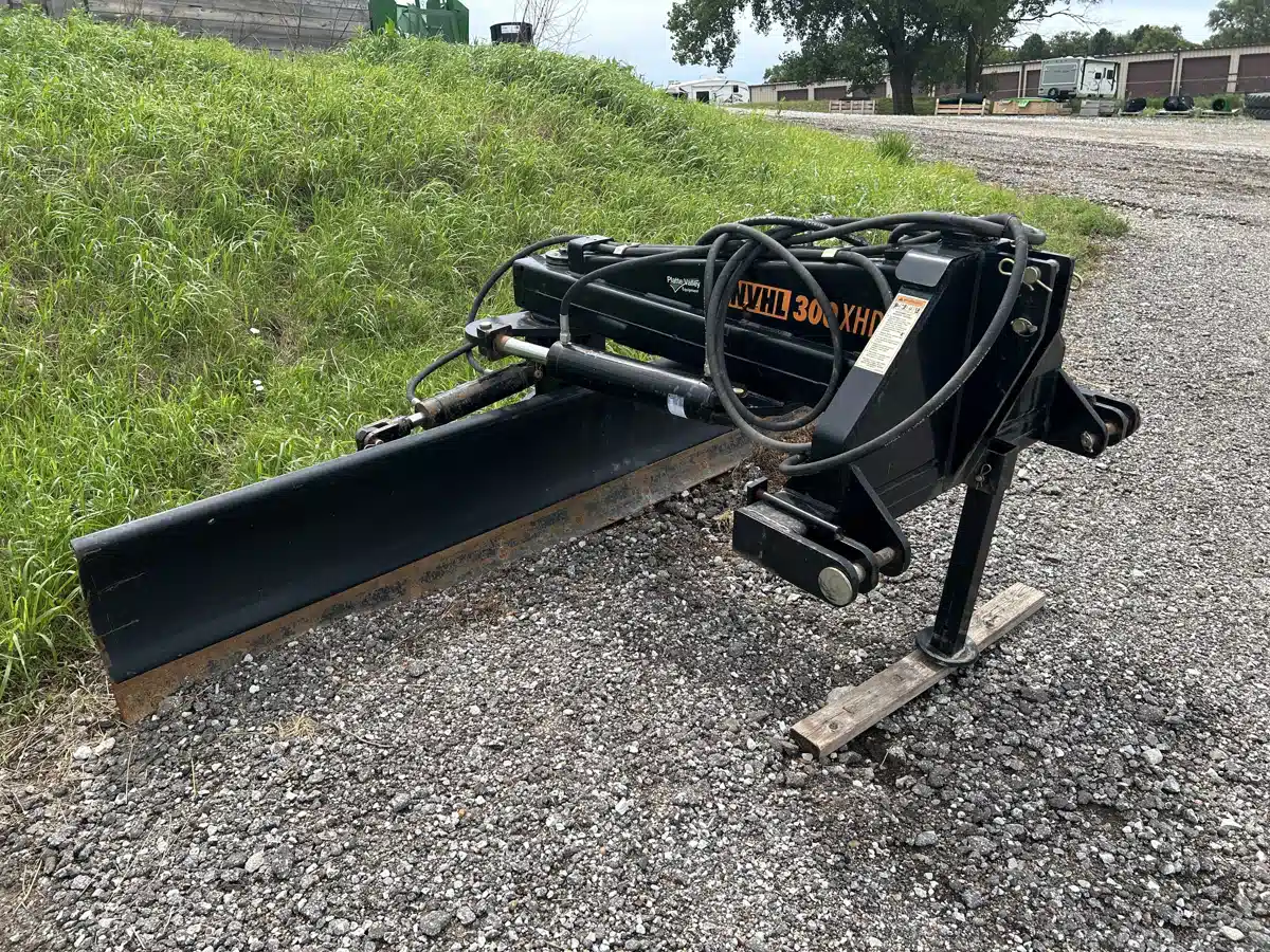 Gallery image 2 for Used 2021 Bison NVHL300XHD Blade