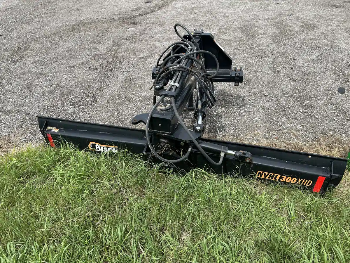 Gallery image 2 for Used 2021 Bison NVHL300XHD Blade