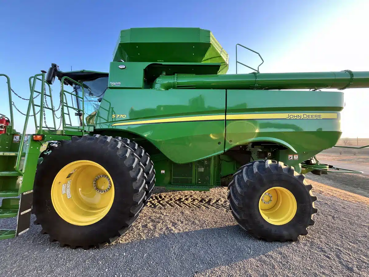 Gallery image 1 for Used 2023 John Deere S770 Combine