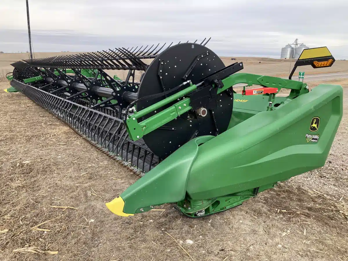 Gallery image 1 for Used 2023 John Deere HD45F Header - Flex Draper