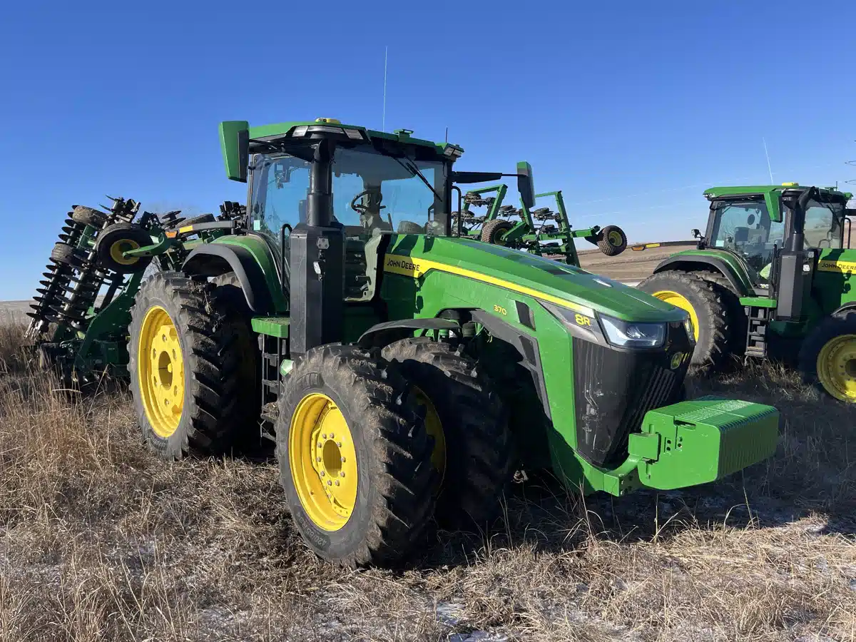 Gallery image 1 for Used 2023 John Deere 8R 370 Tractor