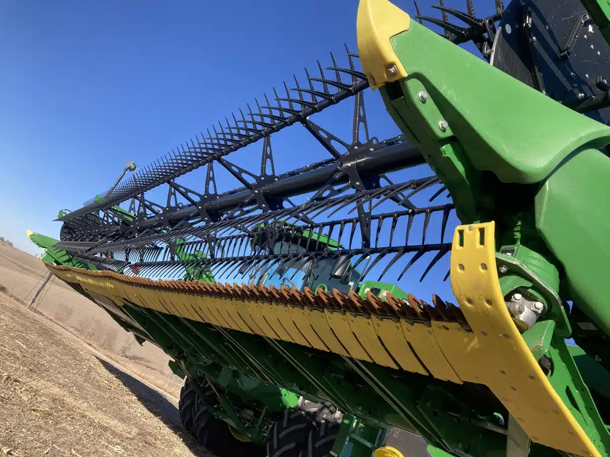 Gallery image 2 for Used 2024 John Deere HD45F Header - Flex Draper