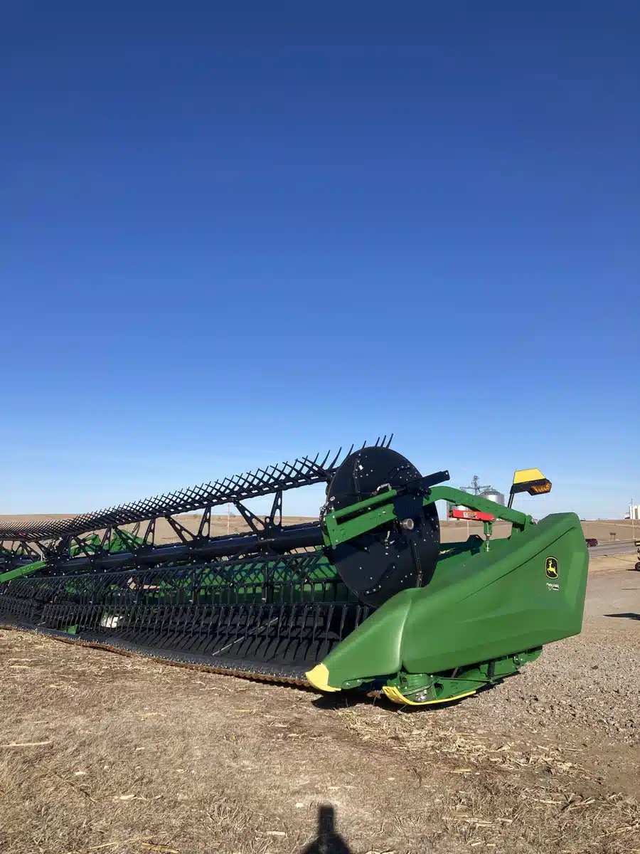 Gallery image 1 for Used 2024 John Deere HD45F Header - Flex Draper