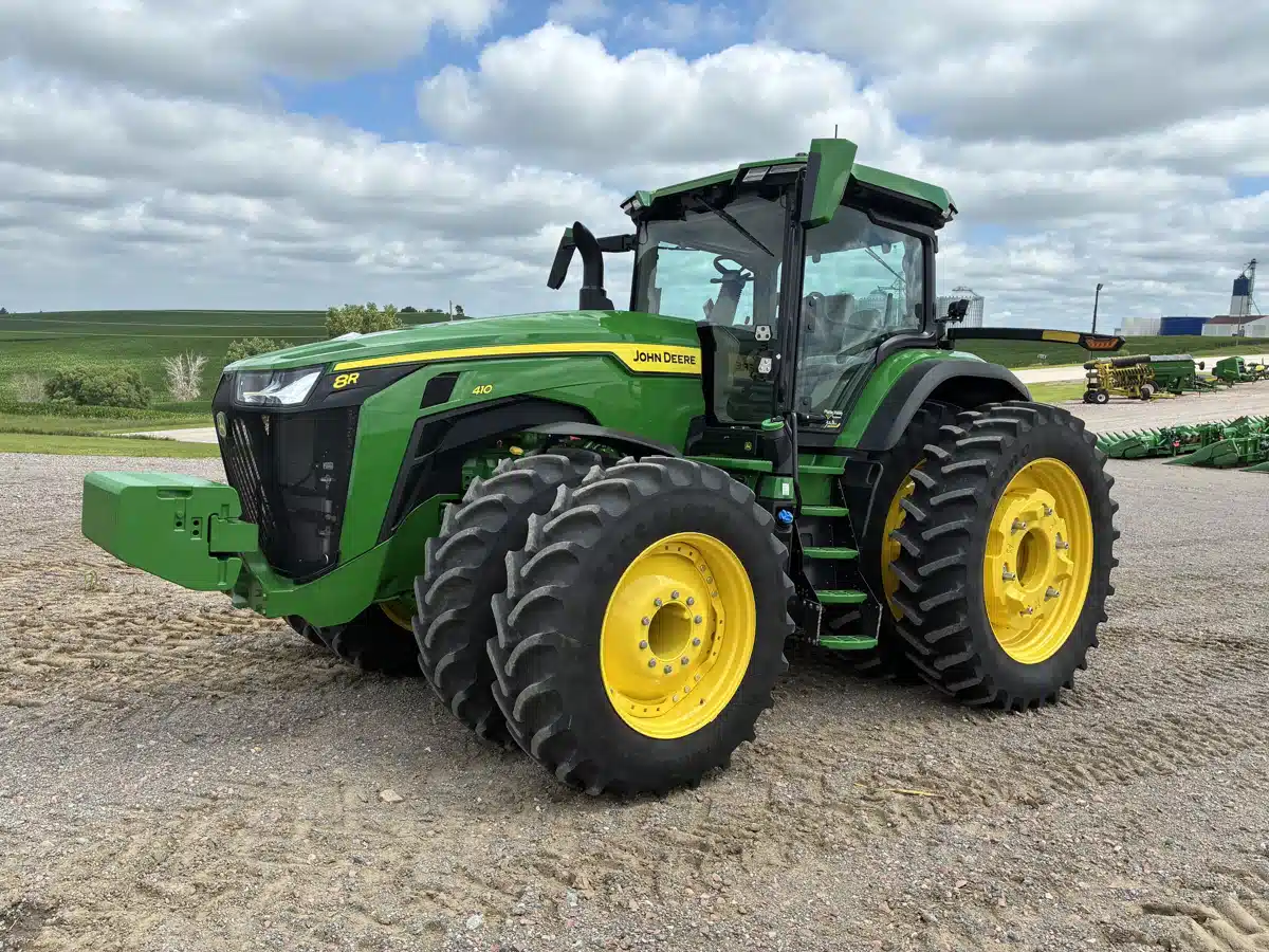 Gallery image 1 for Used 2024 John Deere 8R 410 Tractor