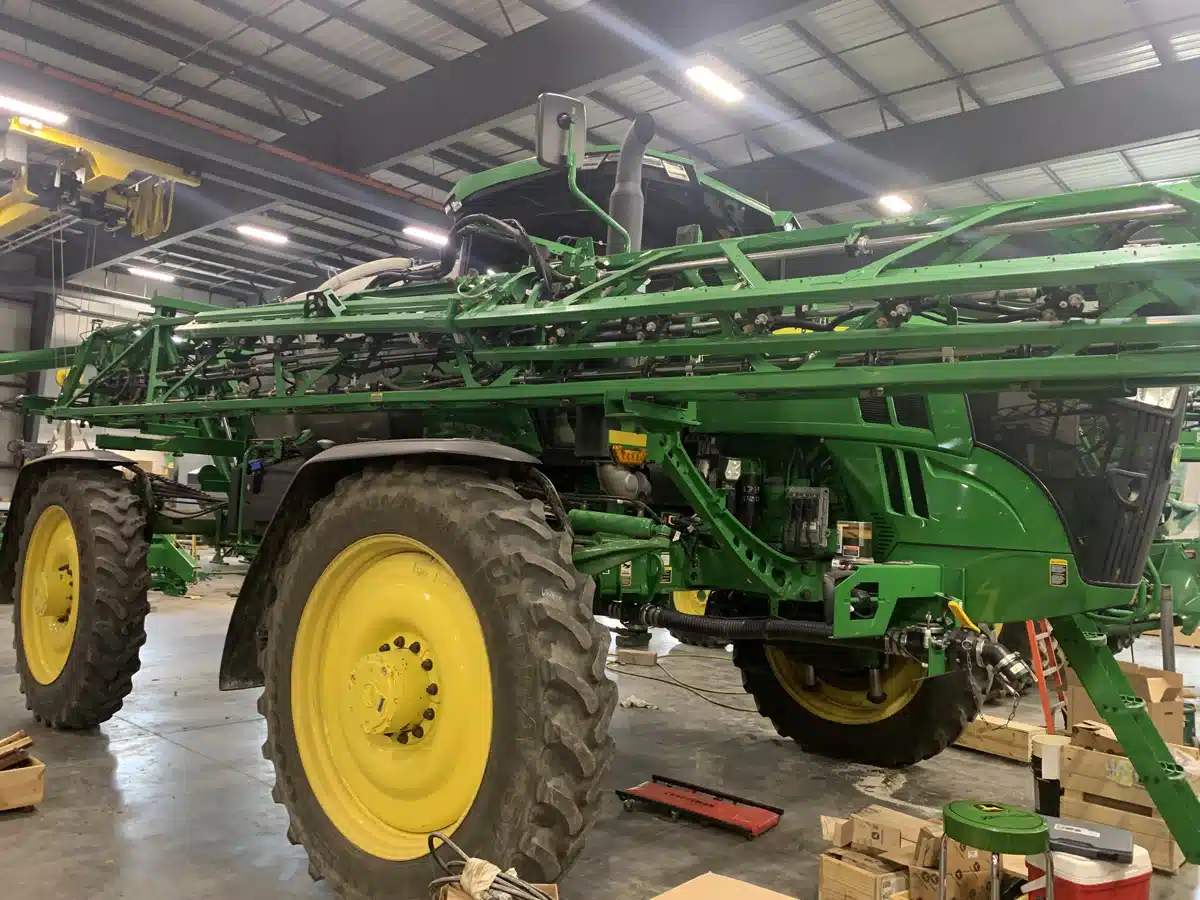 Gallery image 2 for Used 2024 John Deere 616R Sprayer - Self Propelled