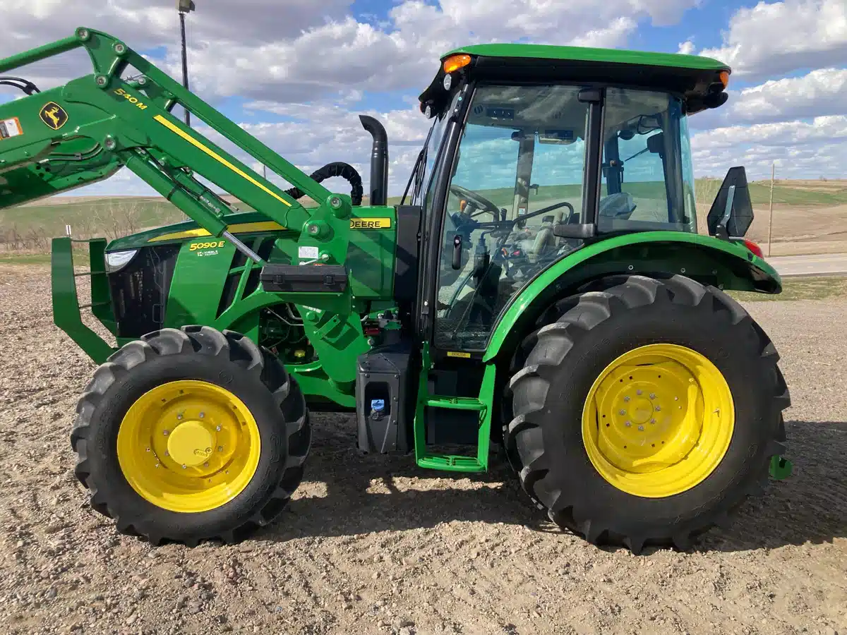 Gallery image 2 for Used 2024 John Deere 5090E Tractor