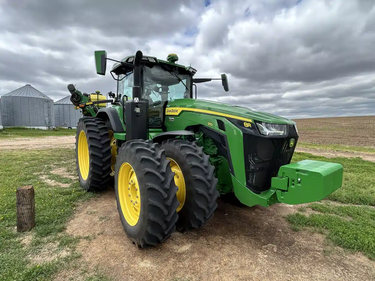 Gallery image 2 for Used 2023 John Deere 8R 310 Tractor