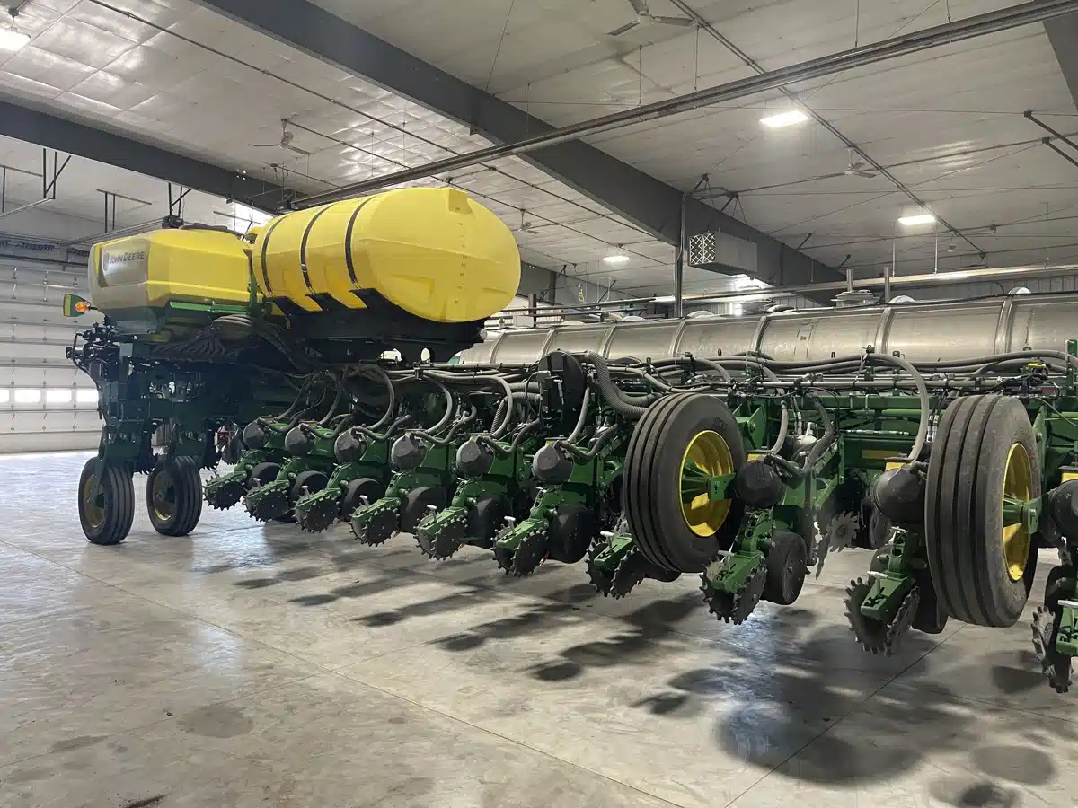 Gallery image 1 for Used 2024 John Deere 1775NT Planter