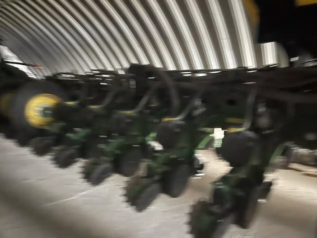 Gallery image 1 for Used 2024 John Deere 1775NT Planter