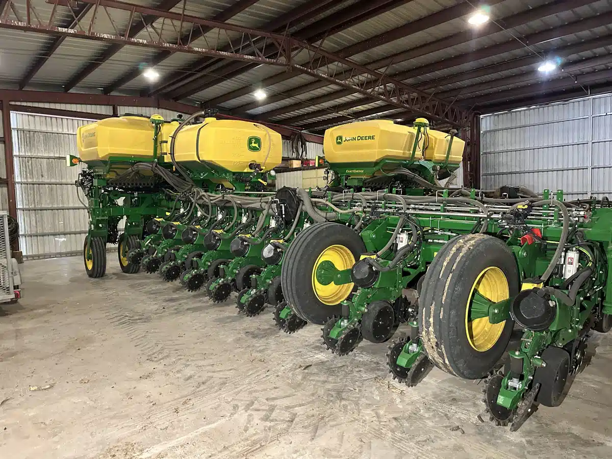 Gallery image 1 for Used 2025 John Deere 1775NT Planter