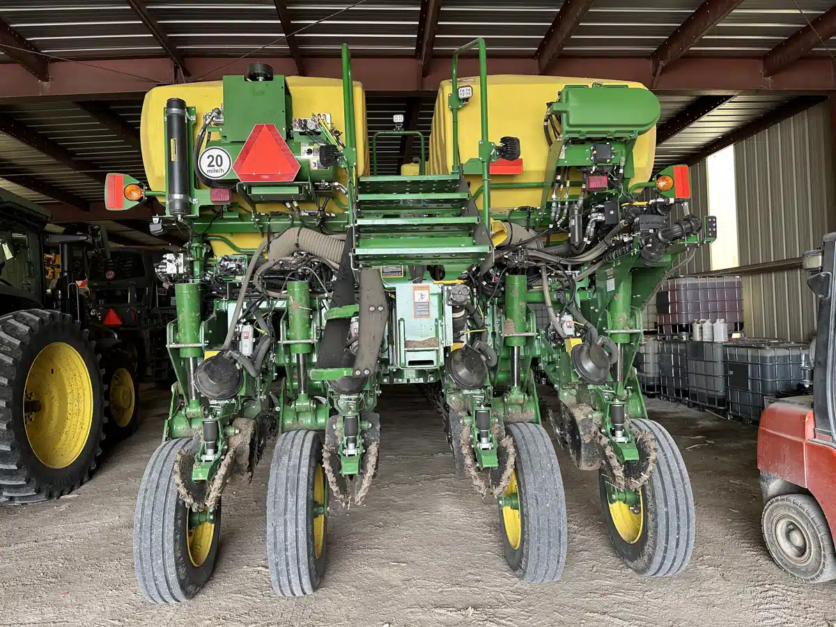 Gallery image 2 for Used 2025 John Deere 1775NT Planter