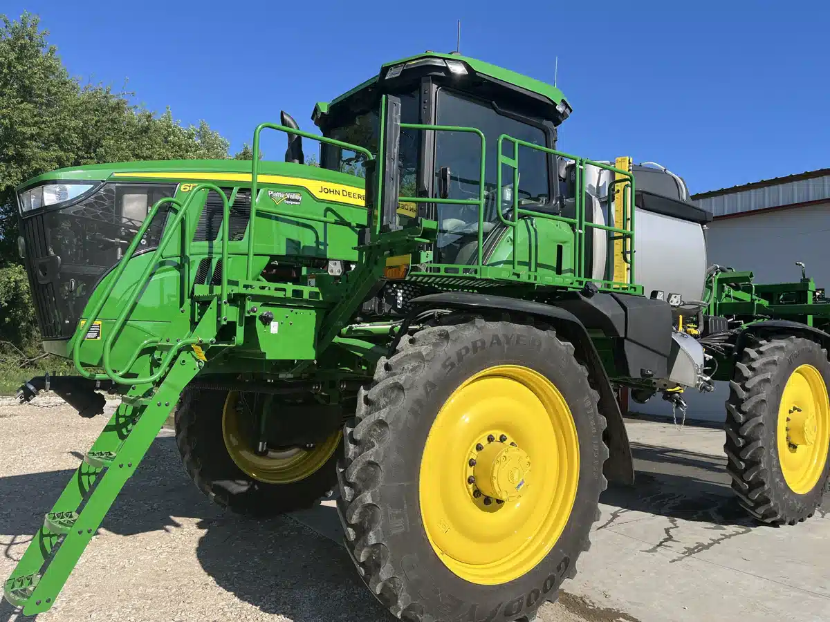 Gallery image 1 for Used 2025 John Deere 612R Sprayer - Self Propelled