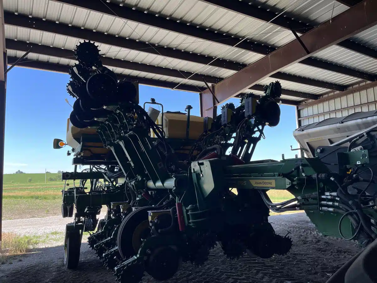 Gallery image 2 for Used 2025 John Deere 1795 Planter