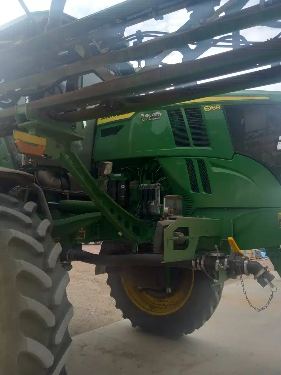 Gallery image 1 for Used 2022 John Deere 616R Sprayer - Self Propelled