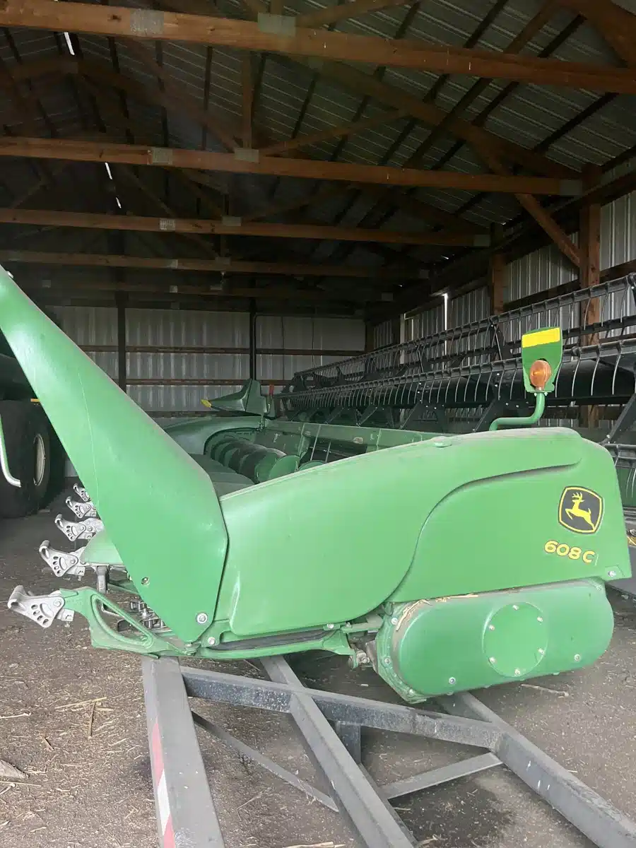 Gallery image 1 for Used 2014 John Deere 608C Header - Row Crop