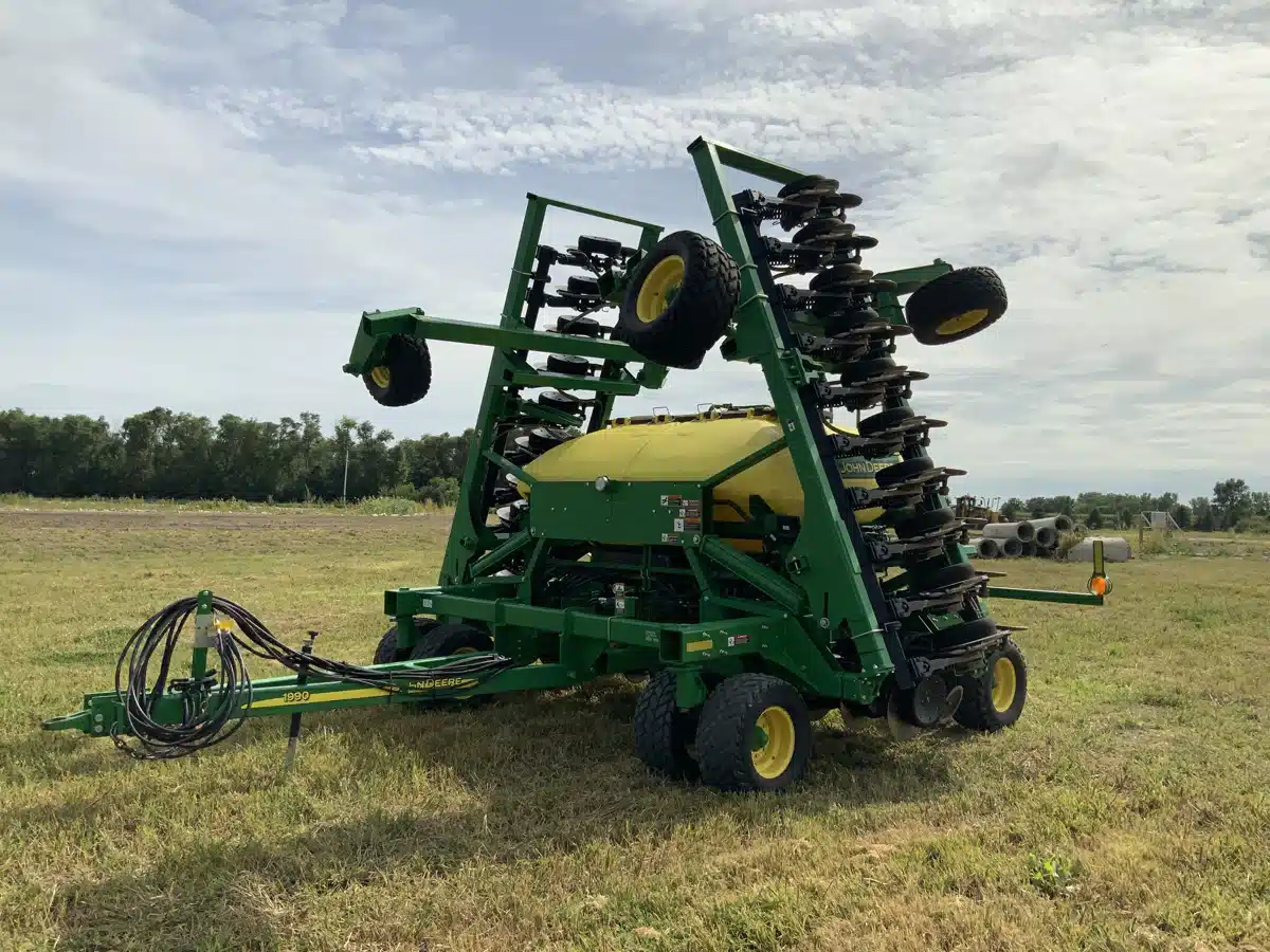 Gallery image 1 for Used 2014 John Deere 1990 Air Drill
