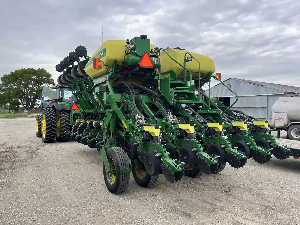 Gallery image 2 for Used 2018 John Deere 1795 Planter