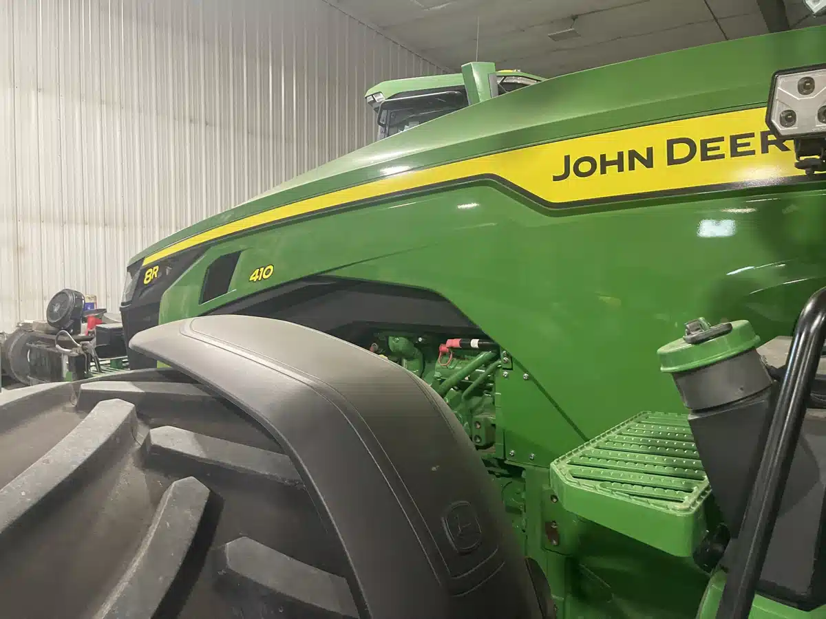 Gallery image 2 for Used 2023 John Deere 8R 410 Tractor