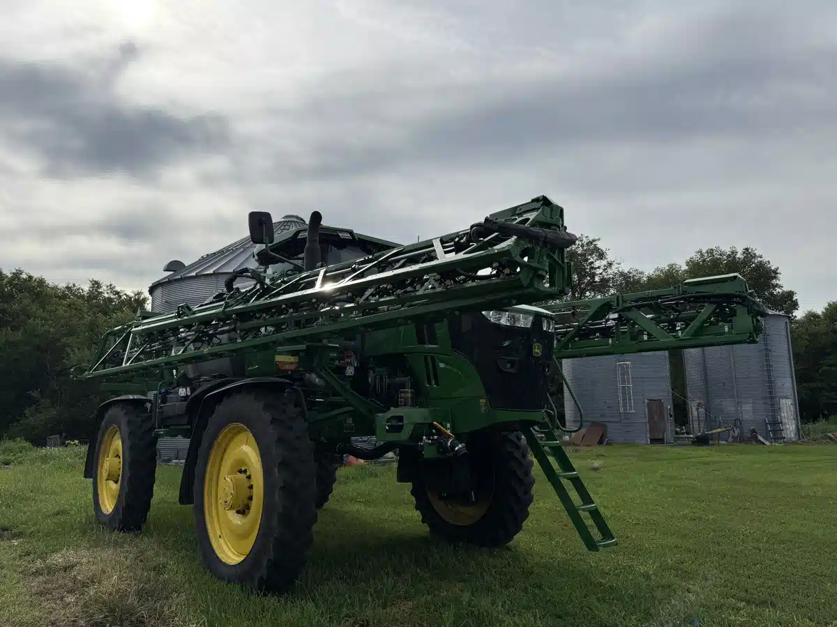 Gallery image 1 for Used 2024 John Deere 616R Sprayer - Self Propelled