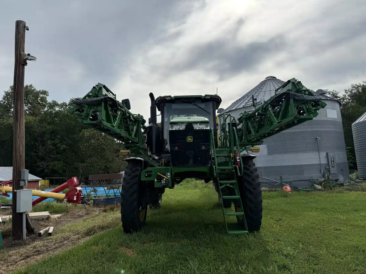 Gallery image 2 for Used 2024 John Deere 616R Sprayer - Self Propelled