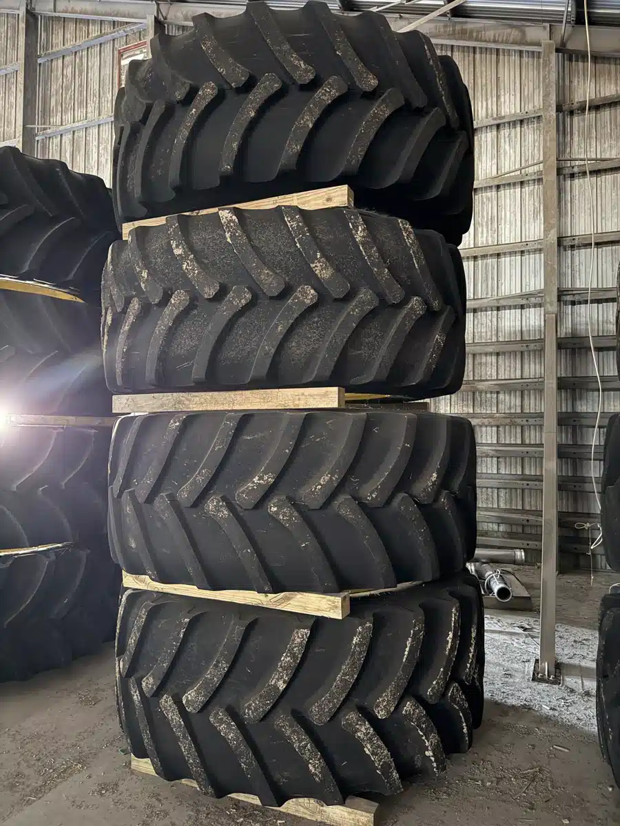 Gallery image 1 for Used Goodyear 800/55R46 Tires