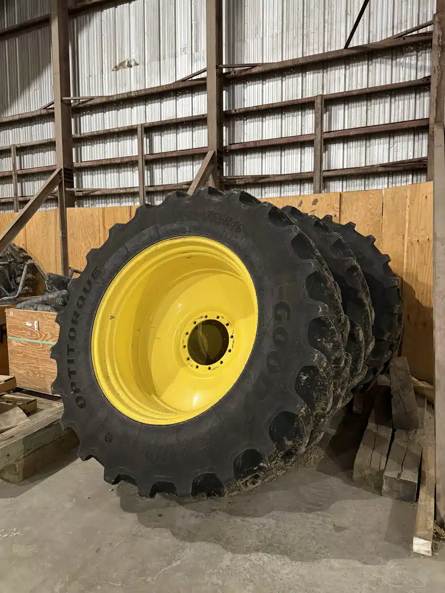 Gallery image 1 for Used Goodyear 800/55R46 Tires