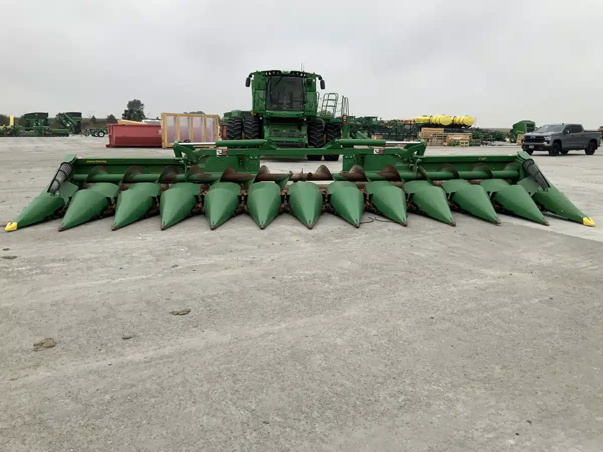 Gallery image 2 for 2021 John Deere C12F Header - Row Crop