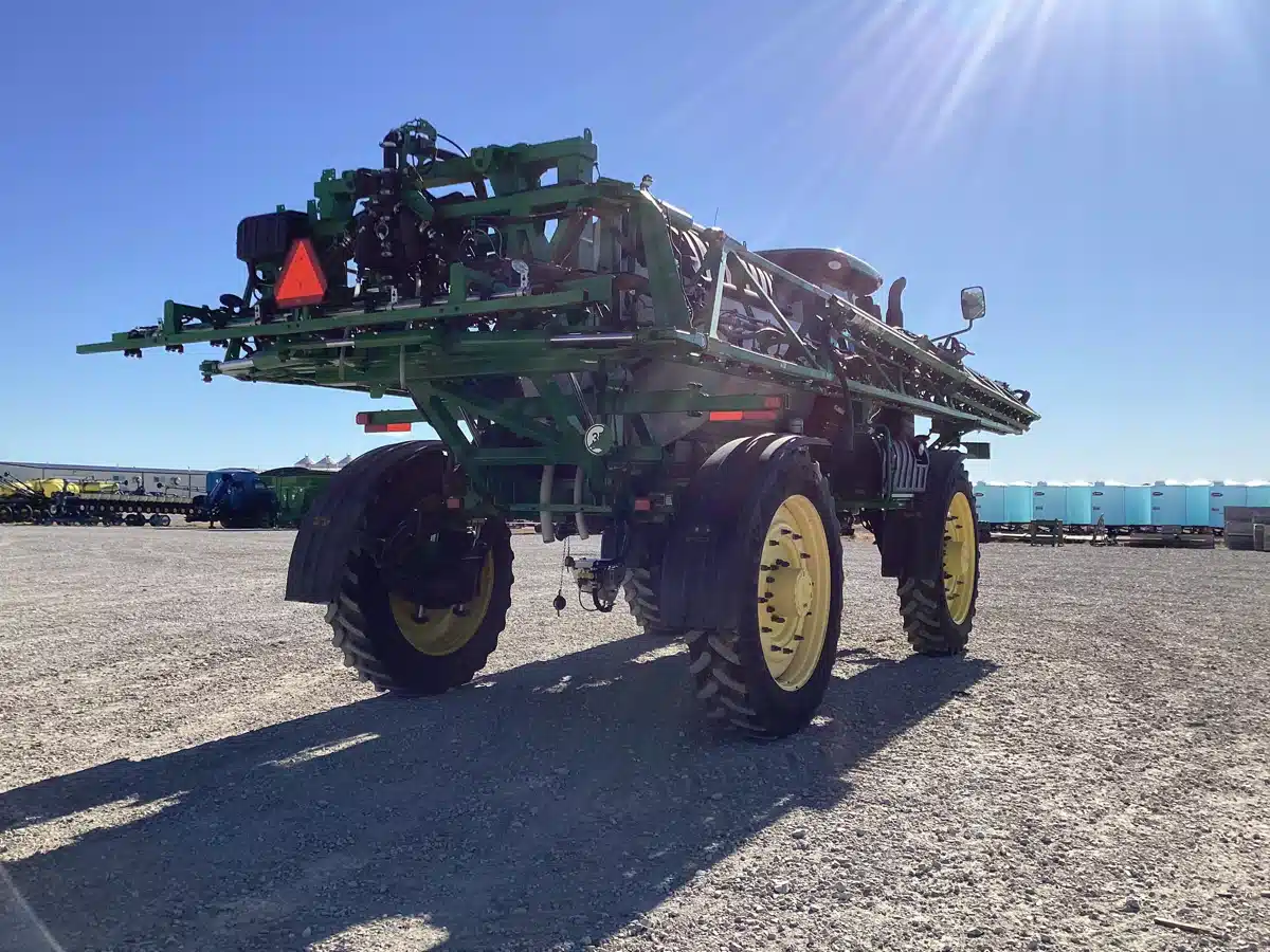 Gallery image 2 for Used 2021 John Deere R4045 Sprayer - Self Propelled