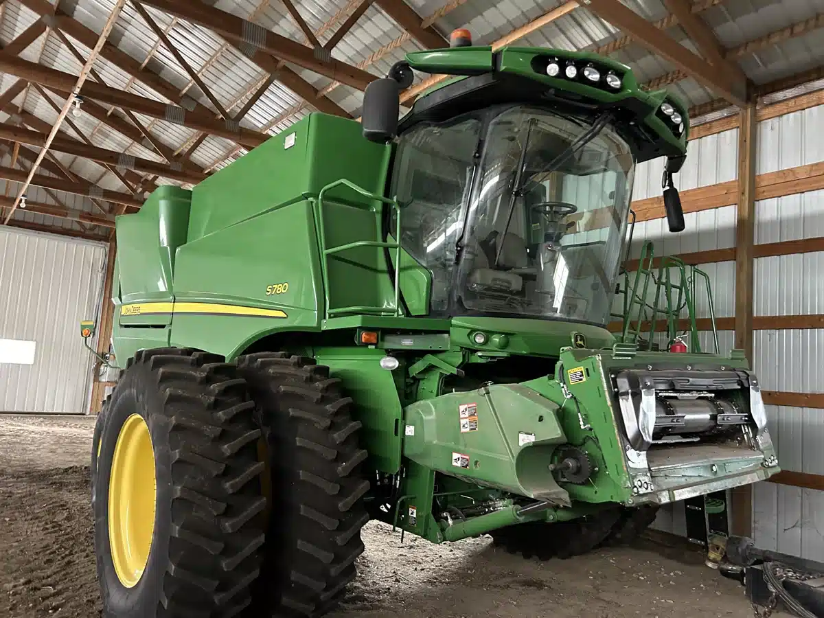 Gallery image 1 for Used 2020 John Deere S780 Combine