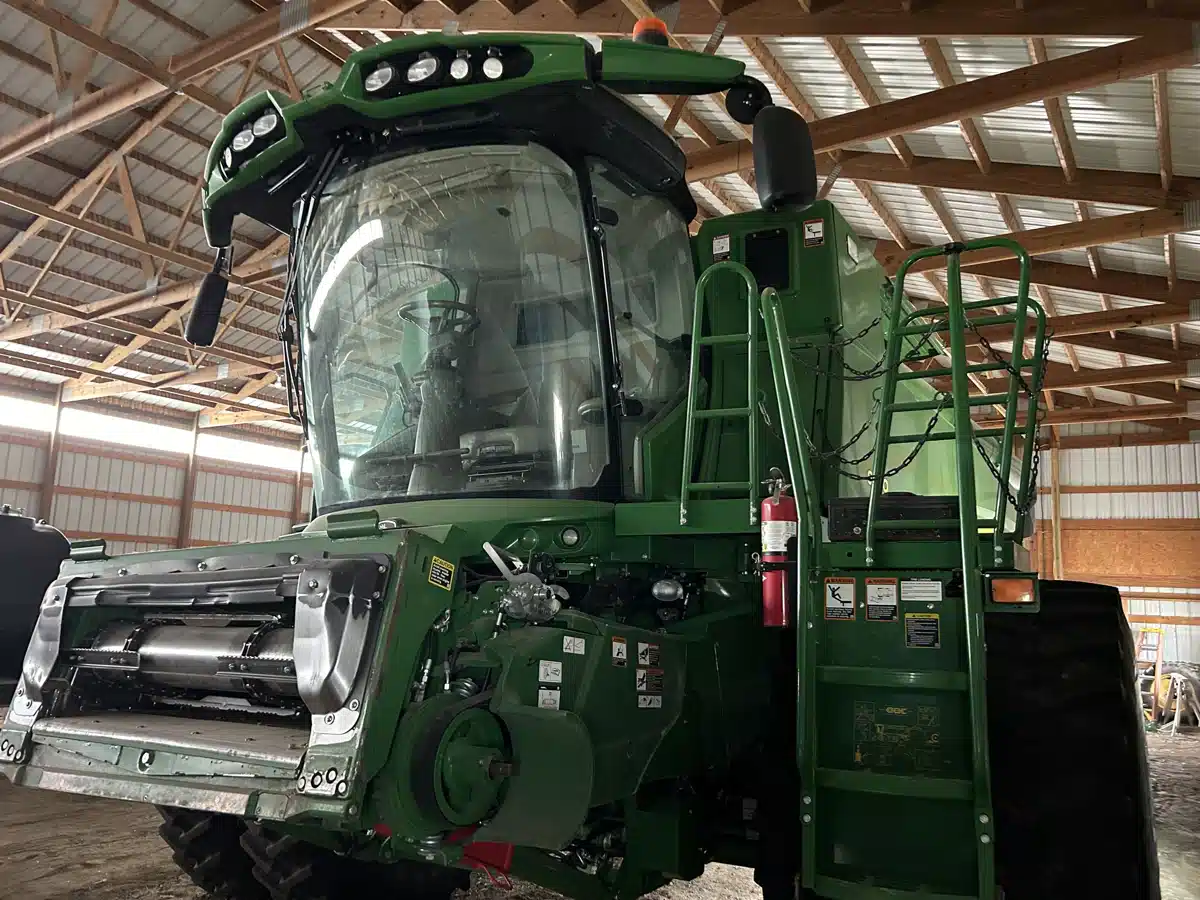 Gallery image 2 for Used 2020 John Deere S780 Combine