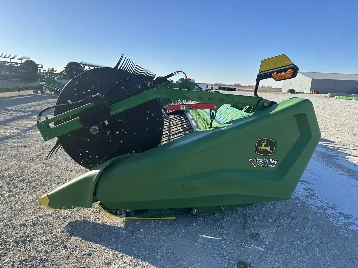 Gallery image 2 for Used 2024 John Deere HD45F Header - Flex Draper
