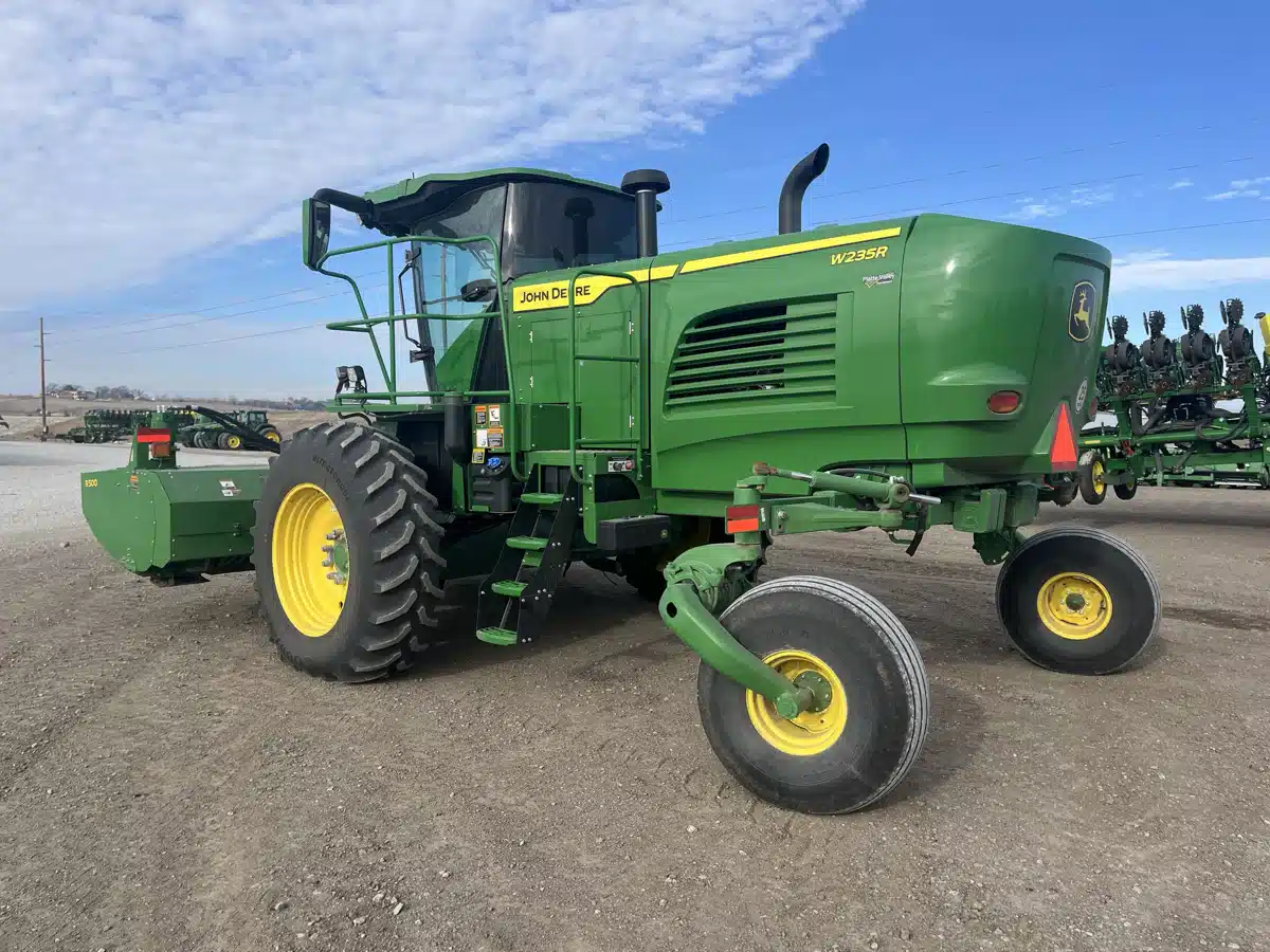 Gallery image 2 for Used 2024 John Deere W235 Windrower