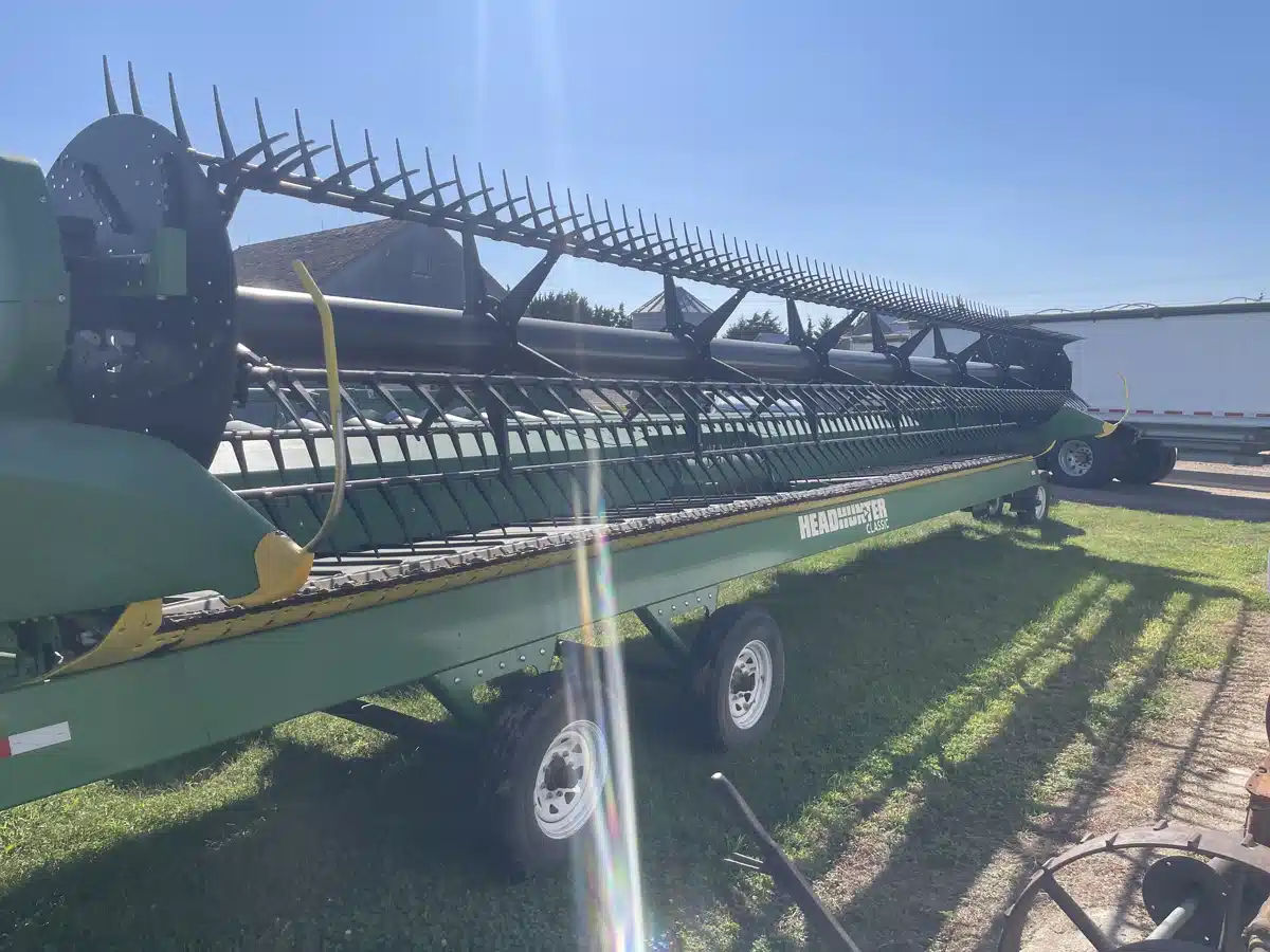 Gallery image 1 for Used 2018 John Deere 635FD Header - Draper
