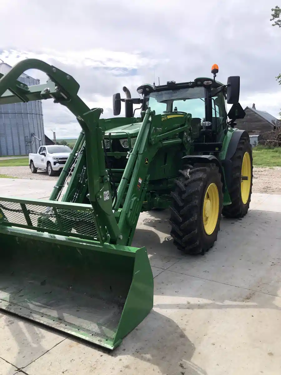Gallery image 1 for 2025 John Deere 6R 165 Tractor