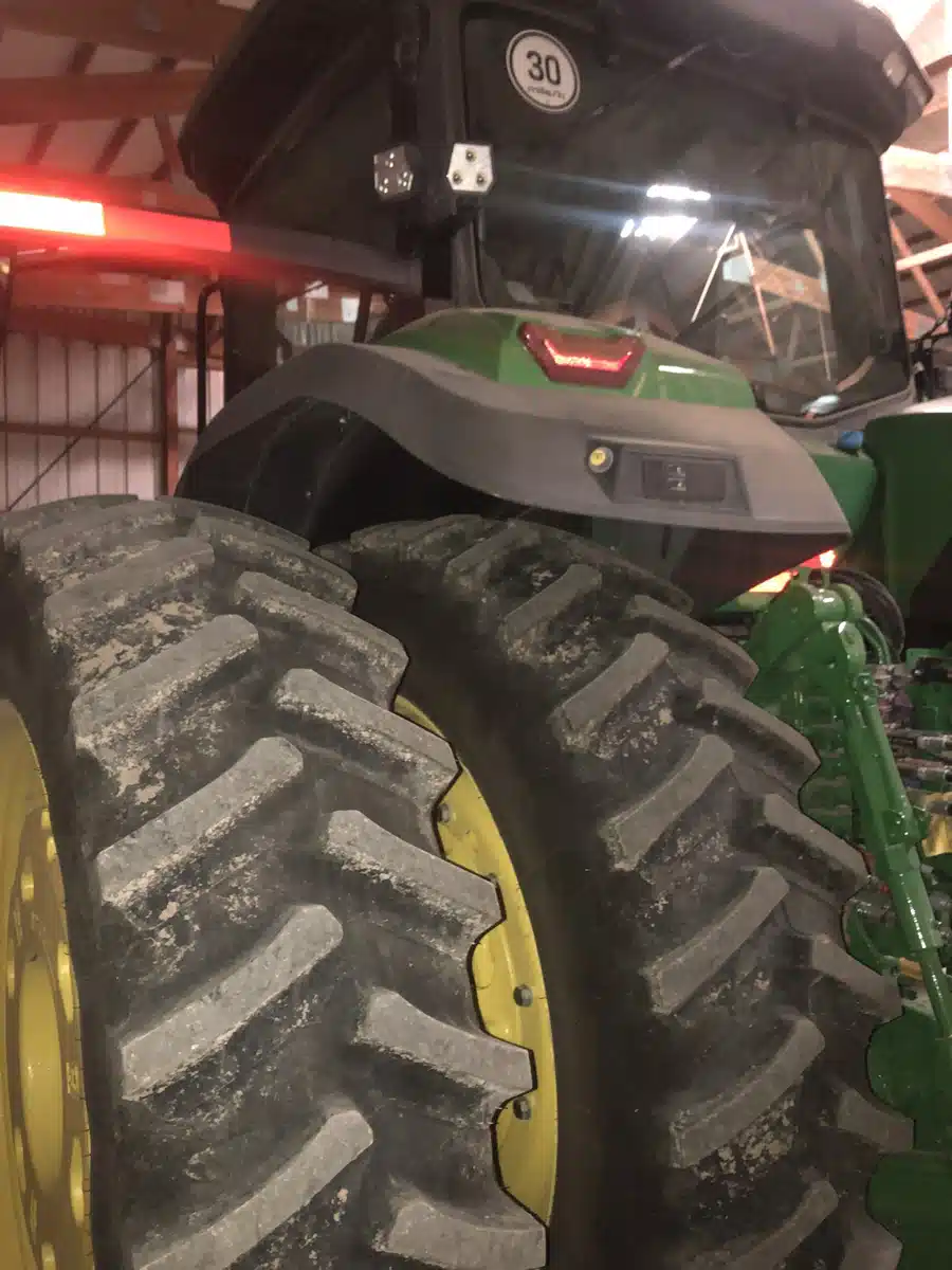 Gallery image 2 for Used 2025 John Deere 8R 370 Tractor