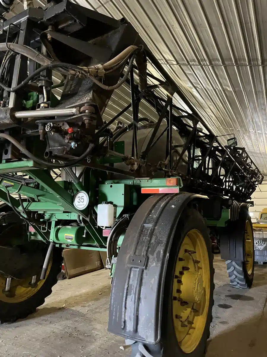 Gallery image 2 for Used 2012 John Deere 4940 Sprayer - Self Propelled