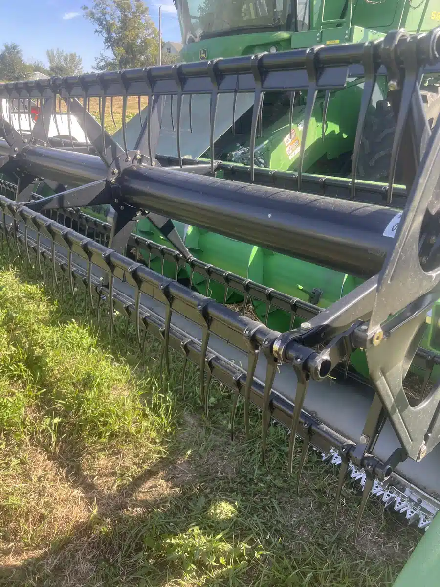 Used 2011 John Deere 625F Header - Flex