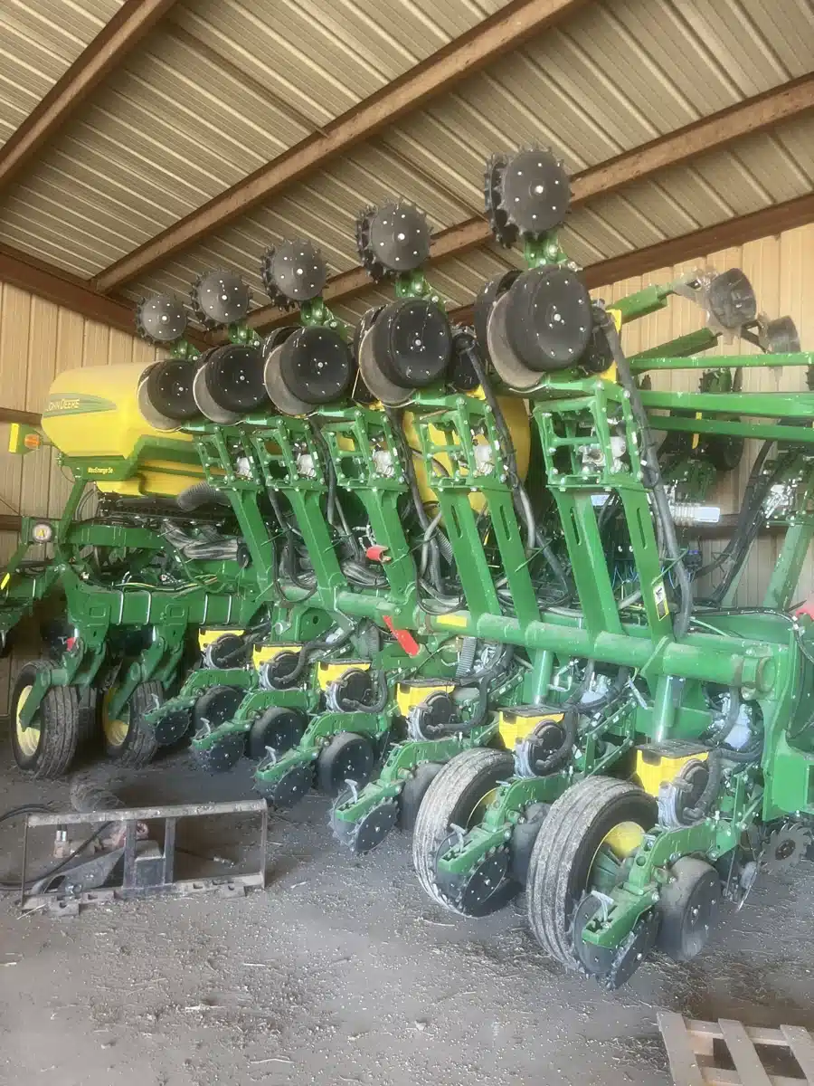 Gallery image 2 for Used 2021 John Deere 1795 Planter