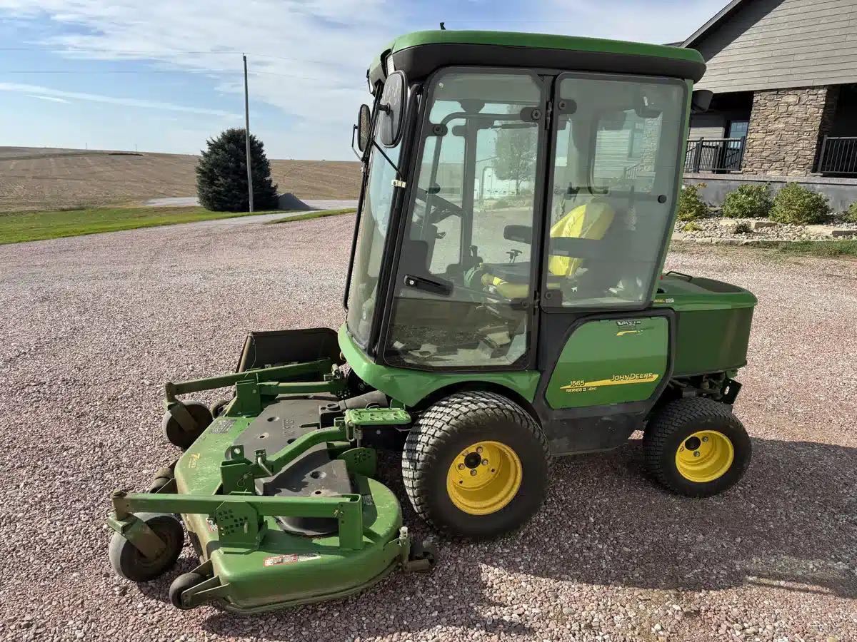 Used 2009 John Deere 1565 Mower - Front Deck